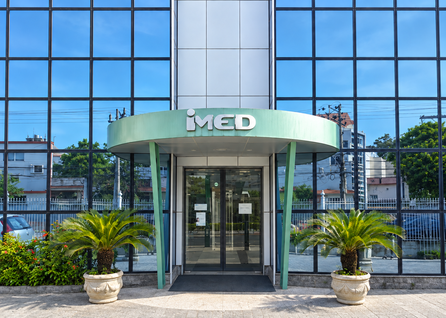 Fachada da clínica IMED em Belford Roxo